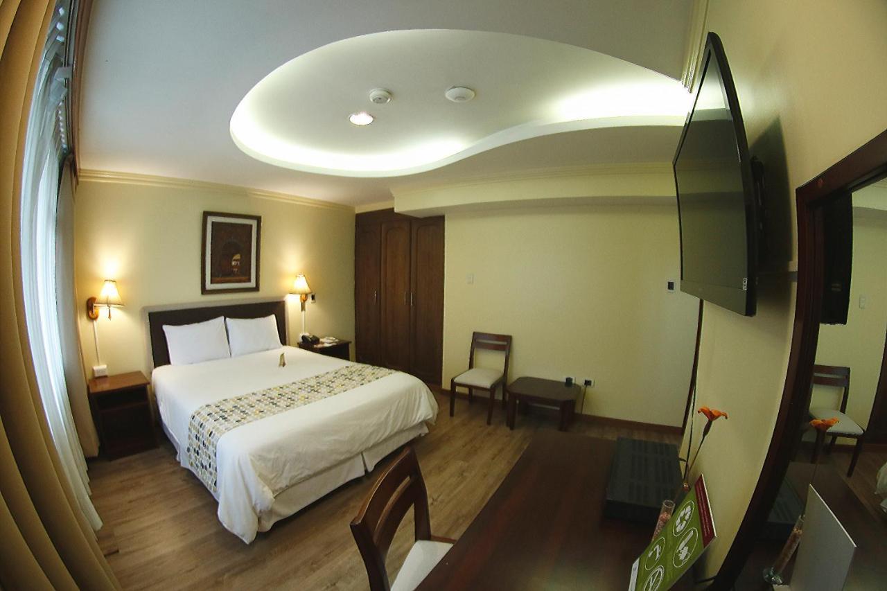 Hotel Republica Кито Екстериор снимка