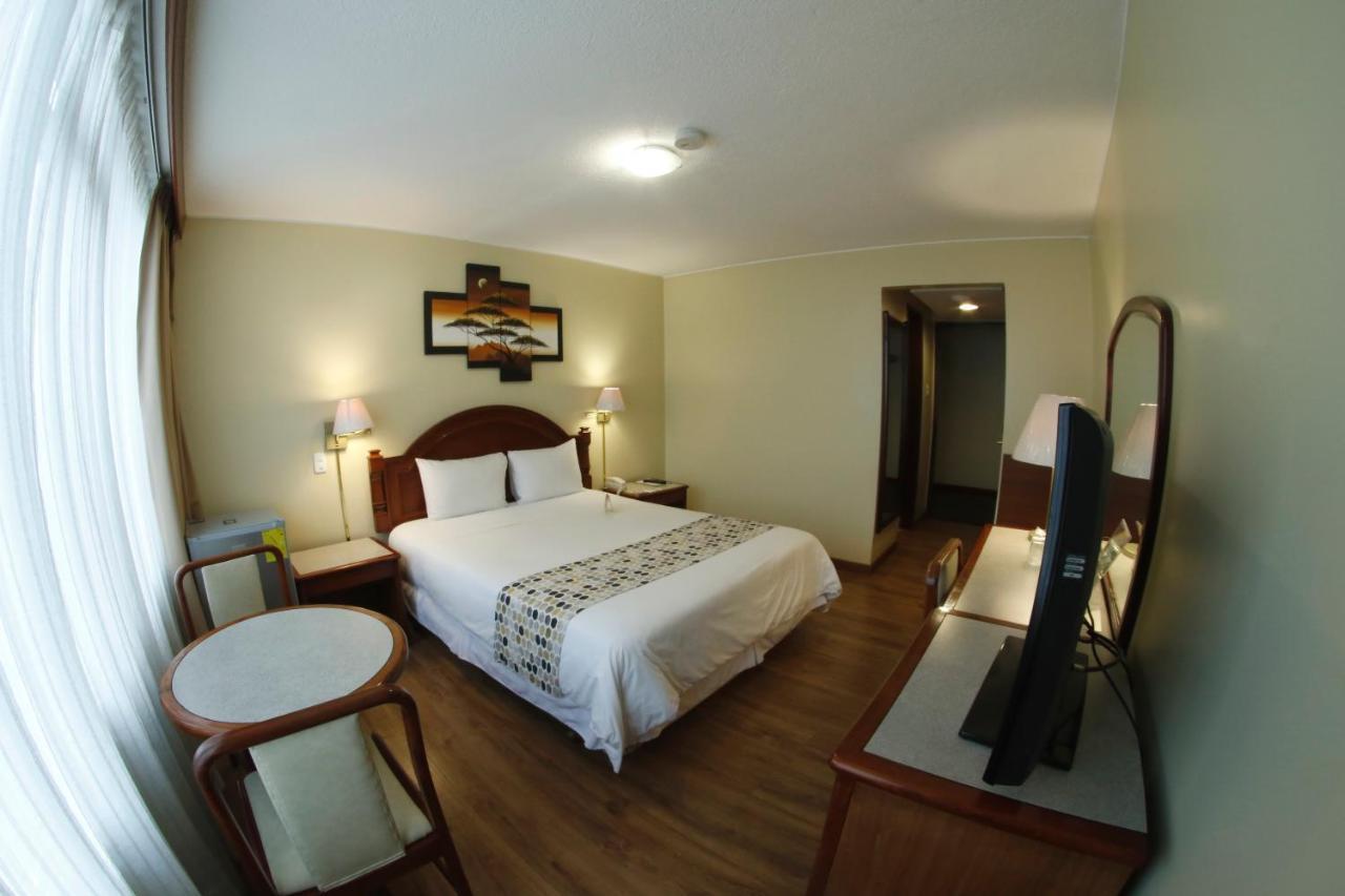 Hotel Republica Кито Екстериор снимка